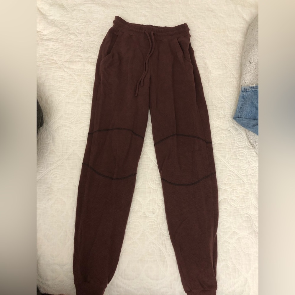 Alo sweatpants